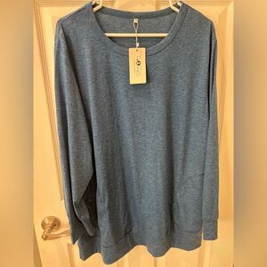 NWT‎ Blue crewneck Sweatshirt